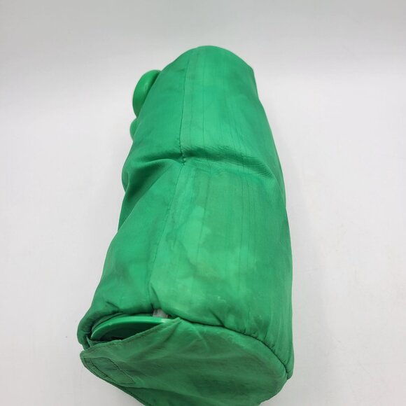 Fisher Price Veggie Tales LARRY the CUCUMBER Sing & Dance Vintage 2000 WORKS! - Picture 5 of 9